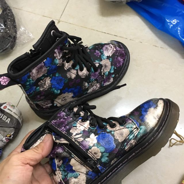 Boot trẻ e
