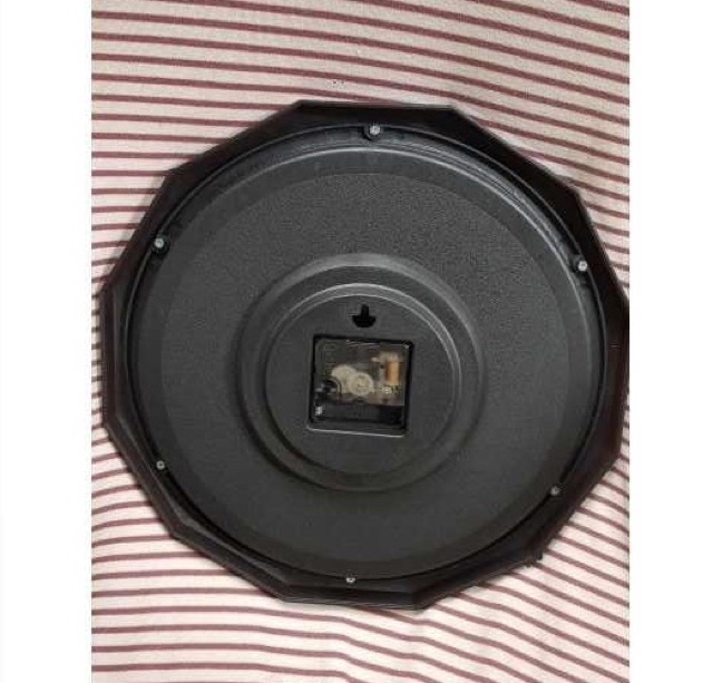 Đồng hồ treo tường Laba