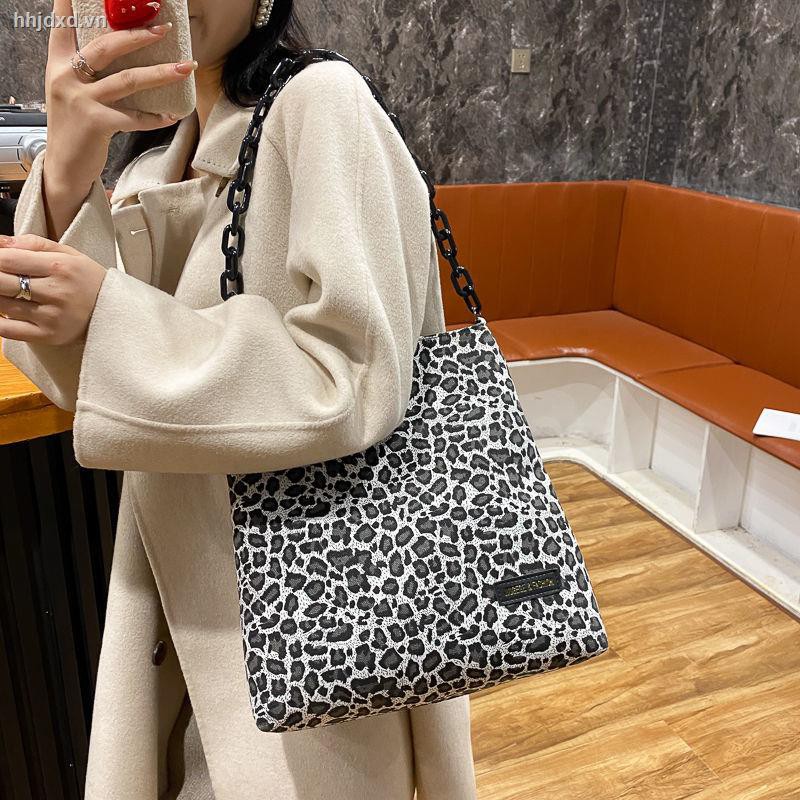 Túi Xách Nữ Cỡ Lớn Họa Tiết Ngựa Vằn Thời Trang Thu Đông 2020 | BigBuy360 - bigbuy360.vn
