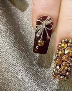 Charm nơ quốc dân hót hít