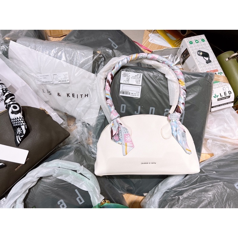 Túi cnk kẹp nách