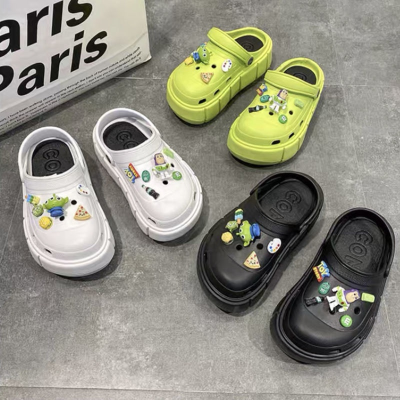 Dép Đi Biển Đục Lỗ Đế Dày In Hoạt Hình Dễ Thương