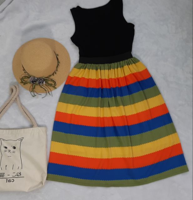 Chân váy 7 sắc cầu vồng