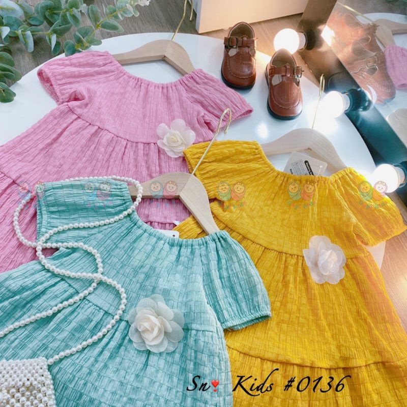 Váy bé gái Hàn quốc, váy đầm bé gái thiết kế 3 tầng đính hoa siêu xinh, chất đũi nhăn mềm mát cho bé Dupi 24045