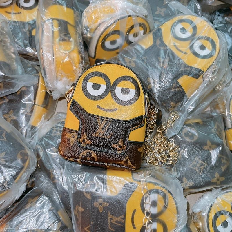 TÚI MINION MẮT TO VÀNG DÂY XÍCH