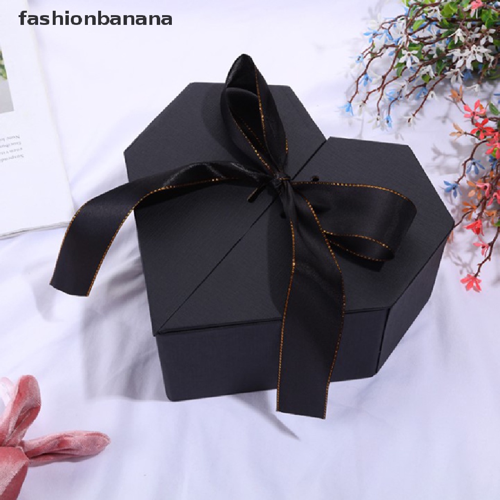 1 Hộp Quà Tặng Hình Trái Tim Đỏ