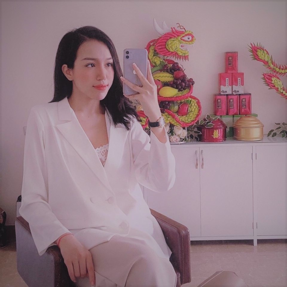 Áo khoác vest cúc bọc Lucy Outfit thiết kế có đệm vai | BigBuy360 - bigbuy360.vn