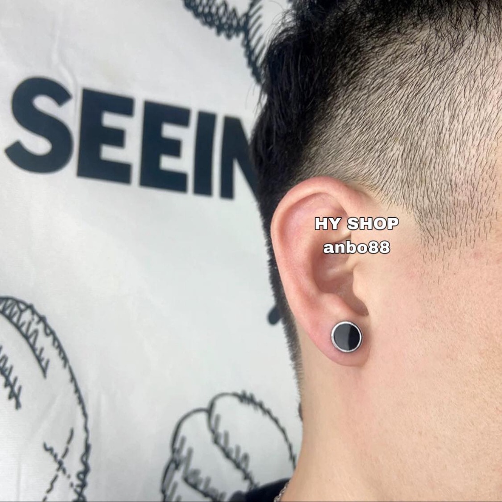 Khuyên tai tròn mặt kim đen không gỉ titan khuyên Unisex
