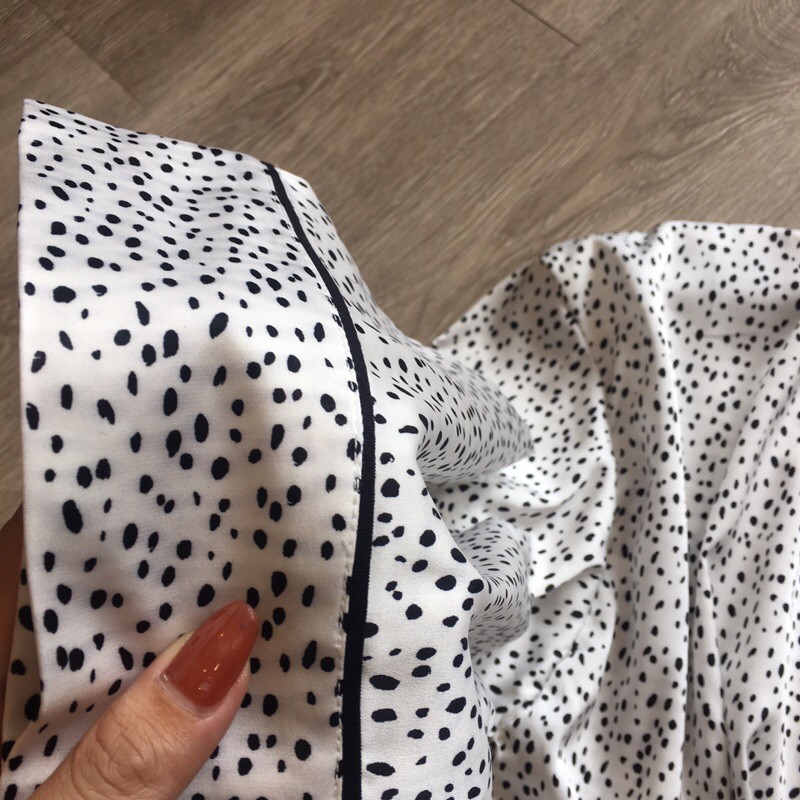 Áo choàng ngủ F21 | BigBuy360 - bigbuy360.vn