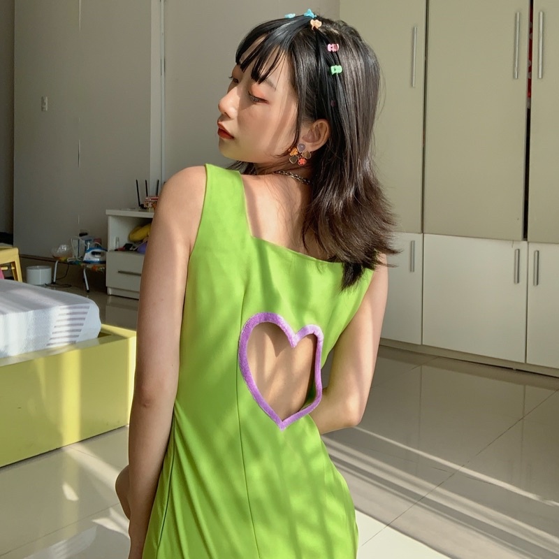 𝗧𝗵𝗮́𝗰 𝘅𝗮𝗻𝗵 𝗱𝗿𝗲𝘀𝘀 Đầm trái tim sau lưng