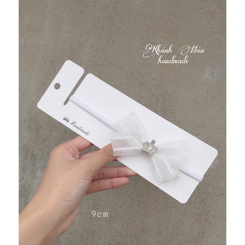 Băng đô nơ trắng gắn vương miện nhỏ size 9cm cho bé gái ( ảnh thật KH handmade )