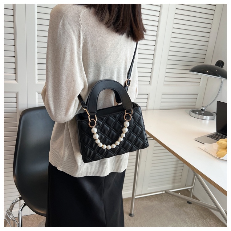 Túi Xách JASMIN NOIR Đeo Chéo Hộp Chần Bông Kẻ Sọc Đính Ngọc Trai Cho Nữ