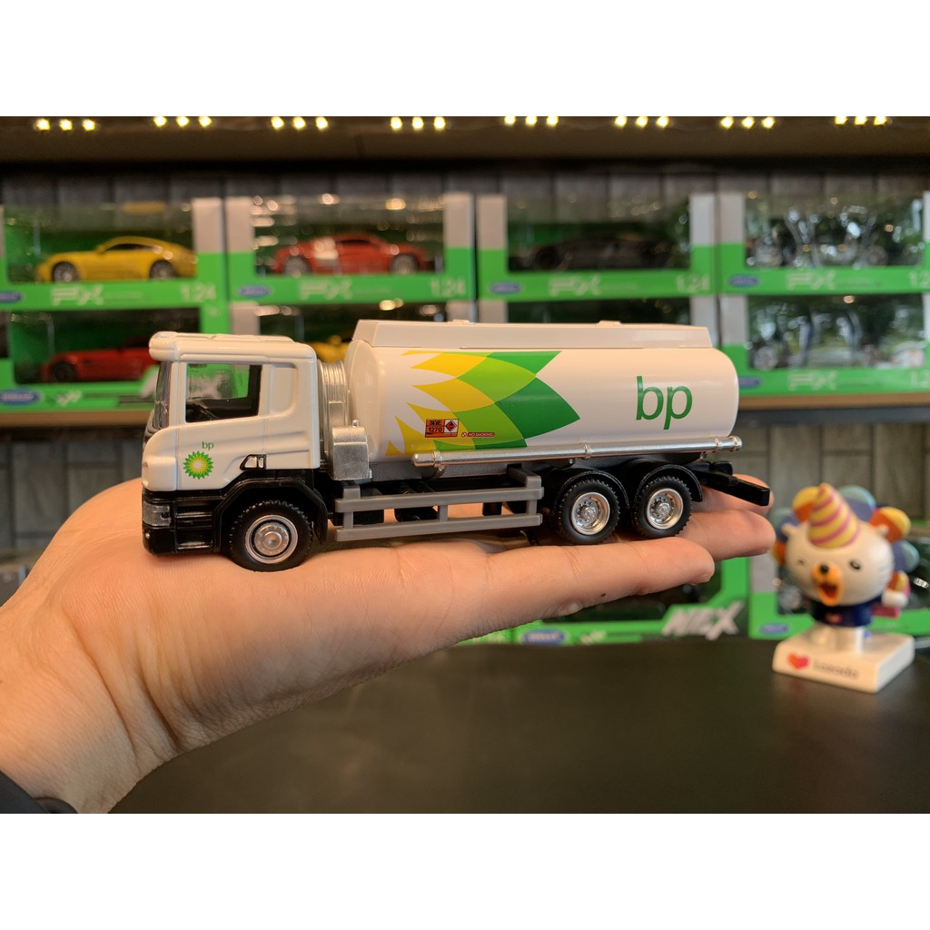 Mô hình hợp kim xe tải chở dầu SCANIA tỉ lệ 1:64