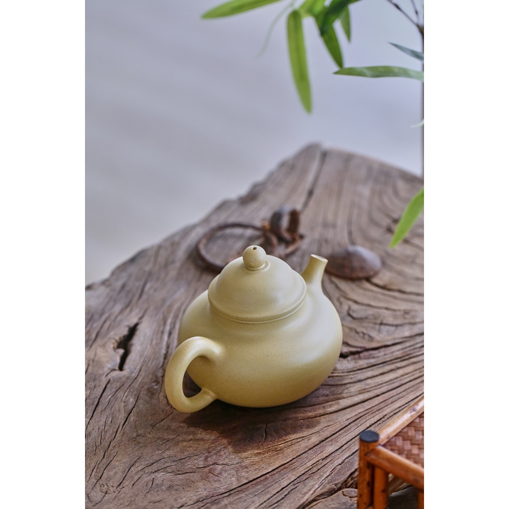 Ấm Tử Sa Nghi Hưng Dung Thiên 280 ml (Bổn Sơn Lục)