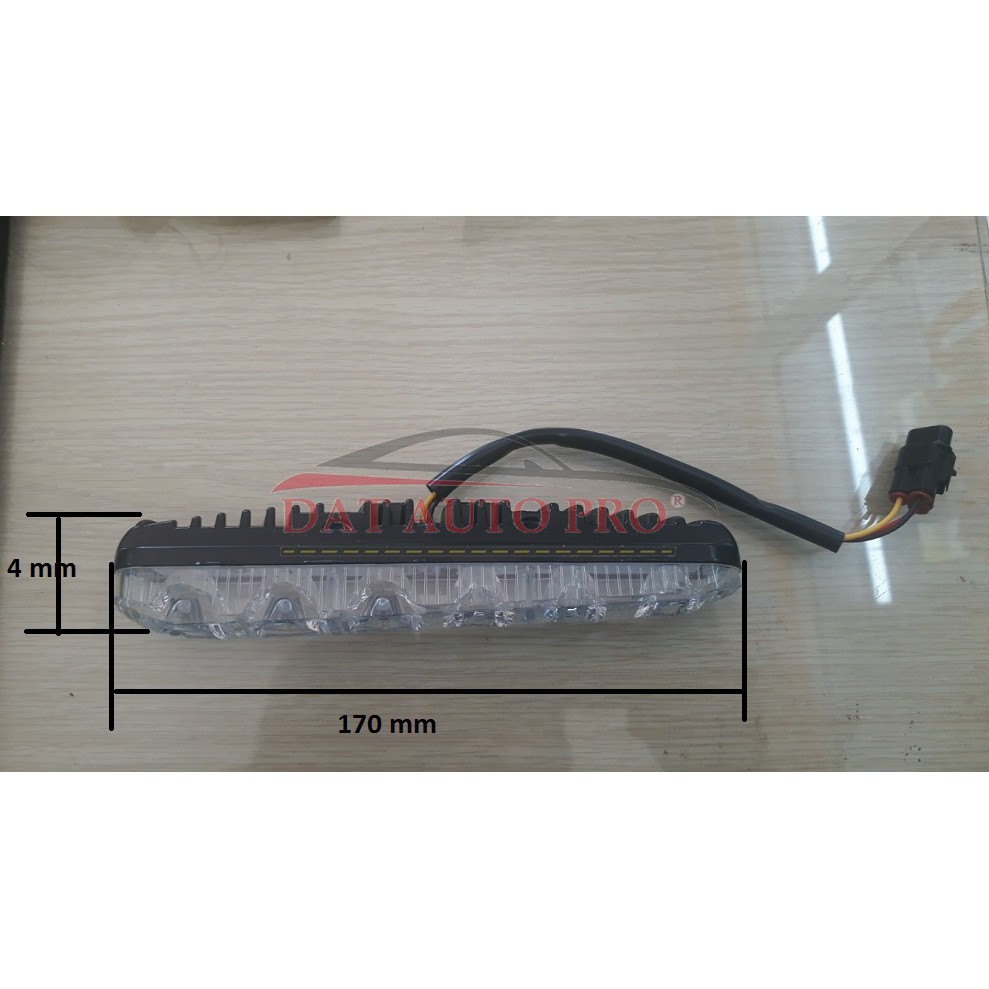 Bộ 2 Led daylight 6 LED sport có xinhan chạy đuổi nhau dùng cho oto.