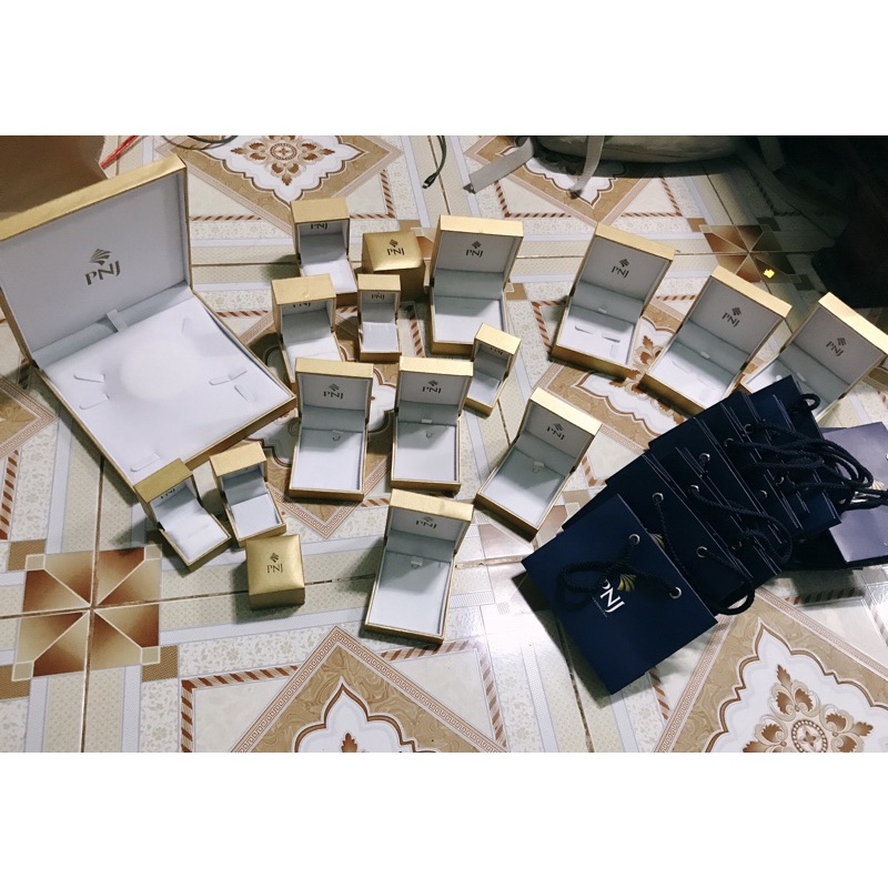 hộp pnj đủ loại