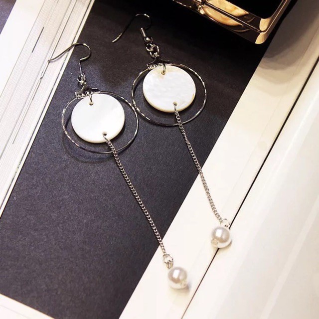 Bông tai dáng dài cặp tròn lồng trắng ngà