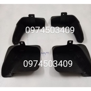 Chắn bùn bánh Daewoo Cielo
