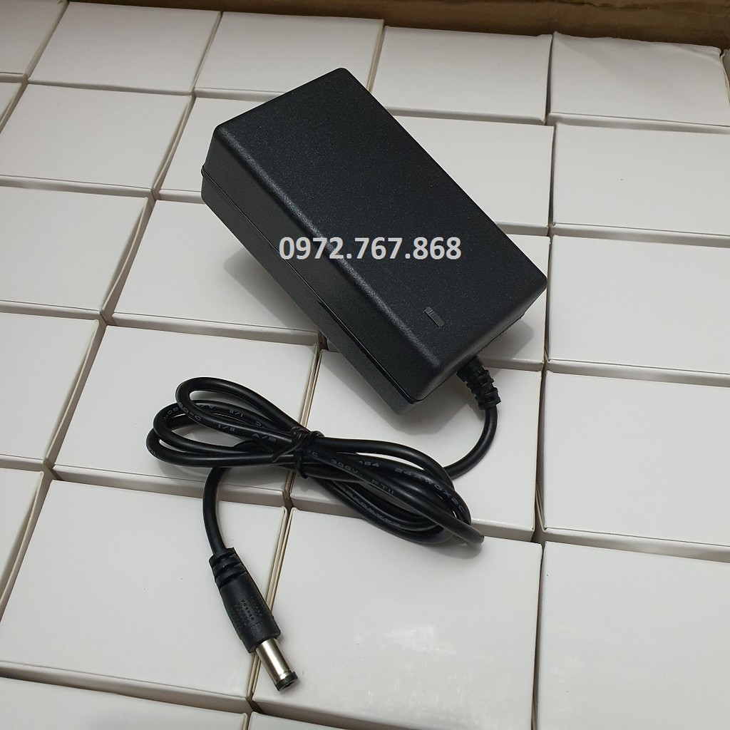 Sạc pin 3s 5s 21v dùng cho máy khoan pin
