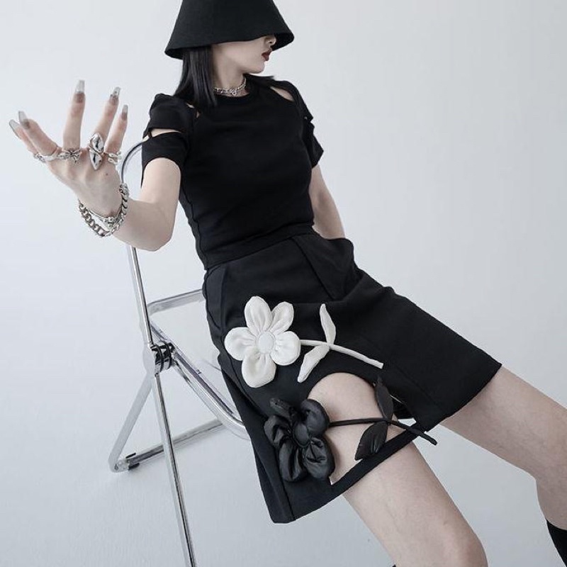 Sét áo phối hoa và chân váy phối hoa 3D siêu ngầu