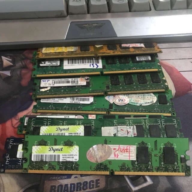 Ram 1gb bus 667/800 dùng máy tính bàn