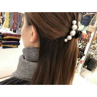 Kẹp tóc cho chị em