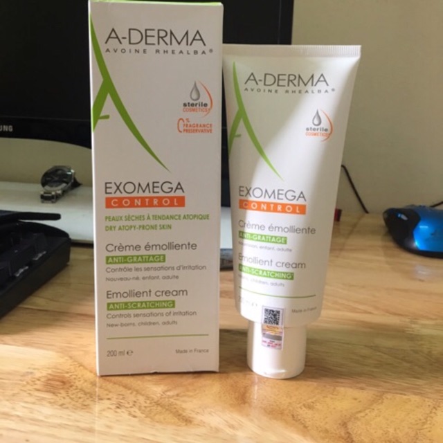 KEM DƯỠNG ẨM ADERMA
