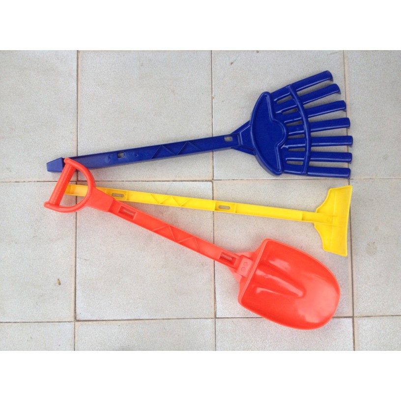 Bộ xẻng, cào, xúc đất bằng nhựa lớn 65cm Kids Stuff Canada, Mexico sx. kidstuff-7