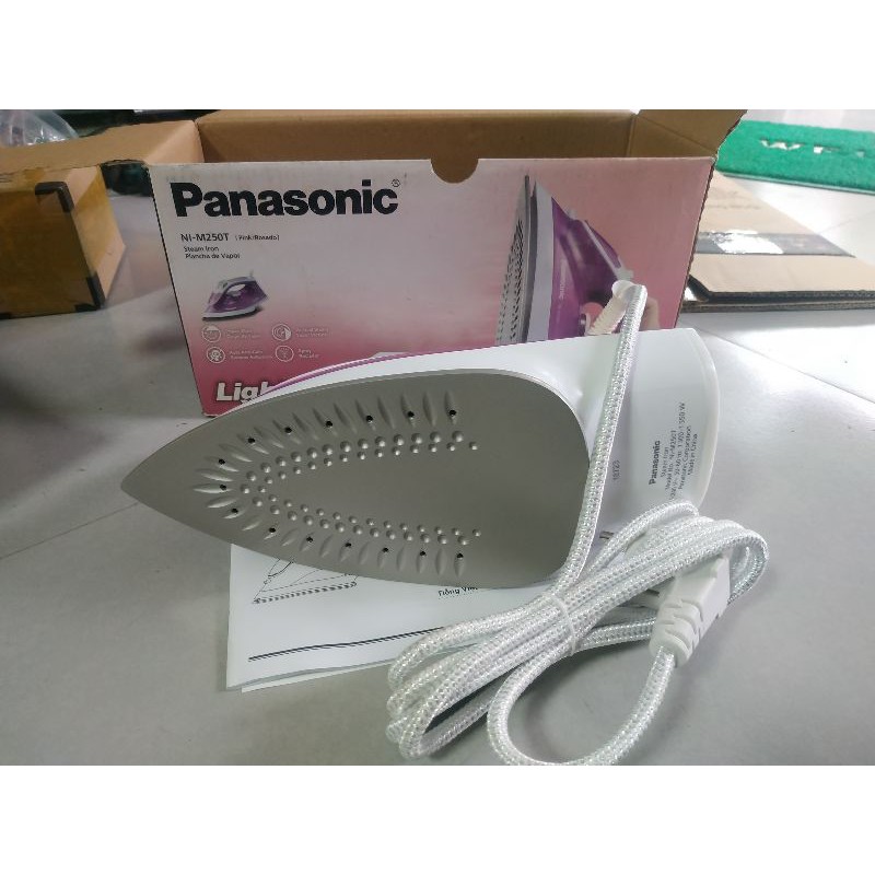 bàn ủi Panasonic hơi nước NI _ M250T