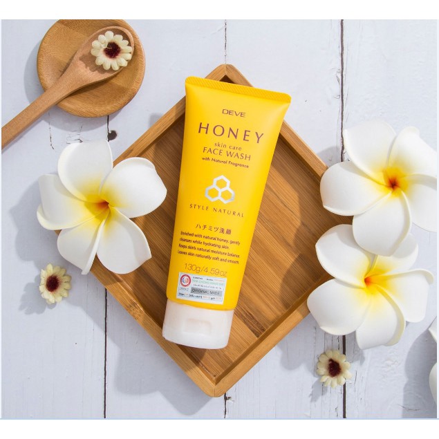 Sữa Rửa Mặt Chiết Xuất Mật Ong Deve Honey Face Wash (130g)