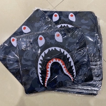 Lót chuột Bape Shark Cực ngầu, Bàn di chuột Bape, mặt dưới có lớp cao su tăng bộ bám dính, Kích thước 20x24cm BapeVN