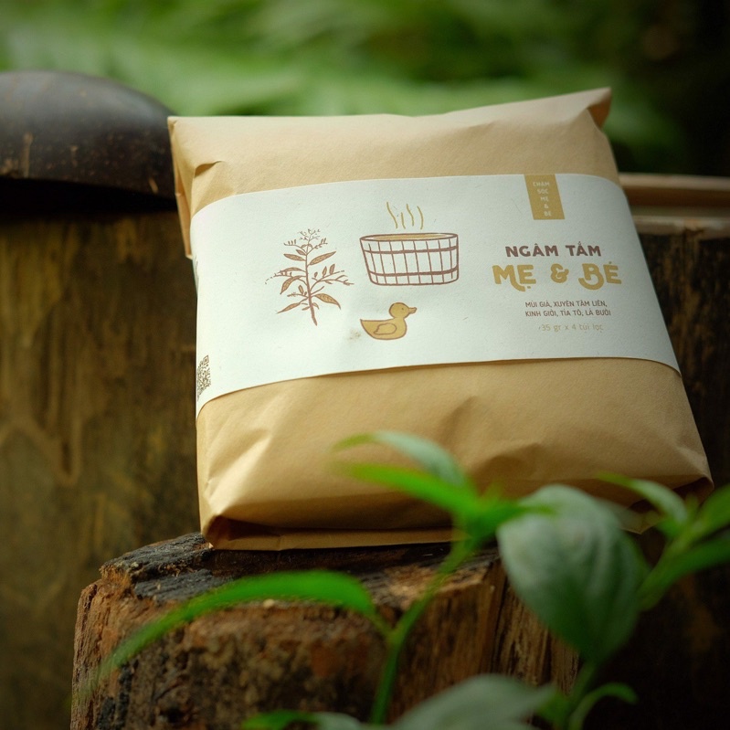 Ngâm tắm mẹ và bé Vietherb - lá tắm thảo dược cho bé