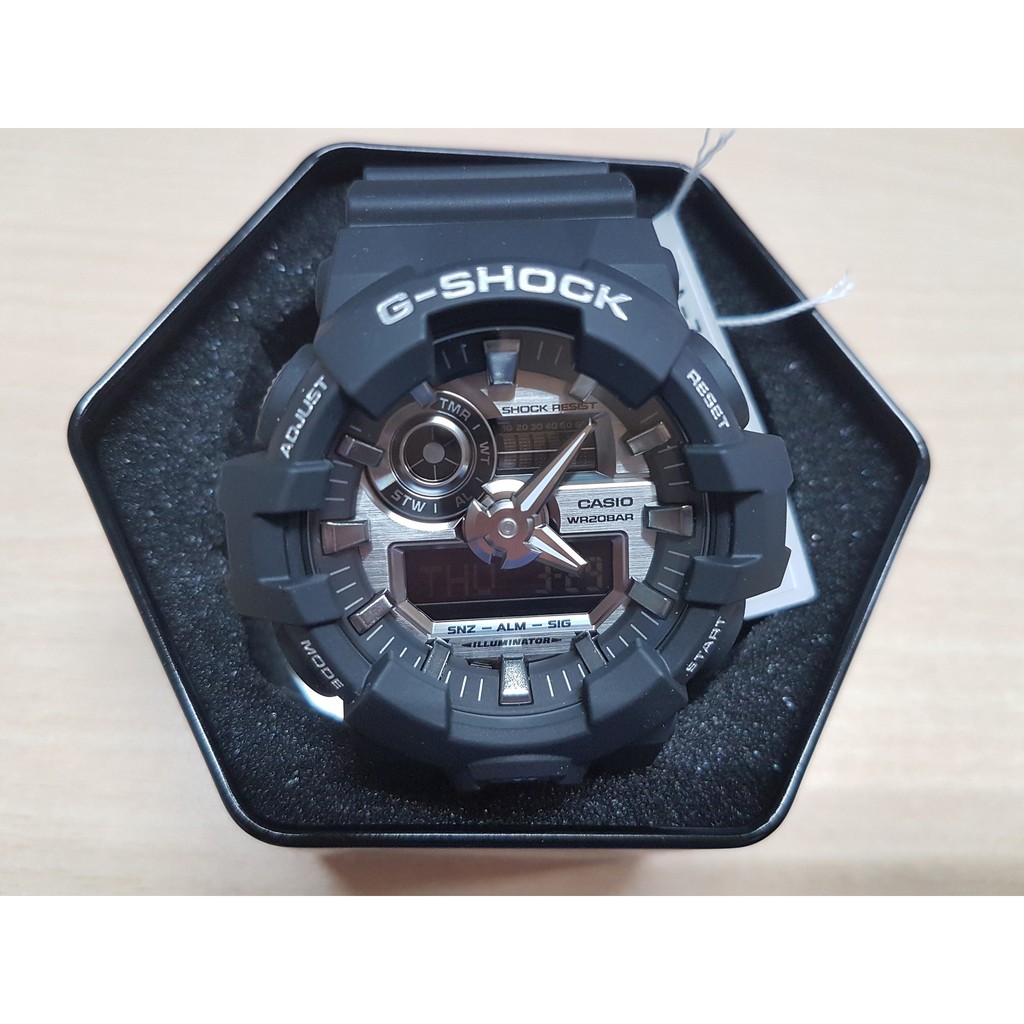 Đồng hồ nam Casio G Shock GA-710-1ADR Dây Nhựa Màu Đen - Tuổi Thọ Pin 5 Năm