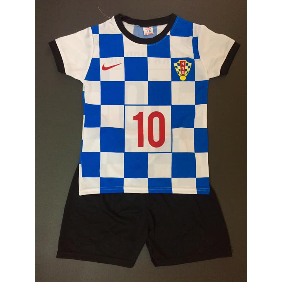 Quần áo thể thao bé trai