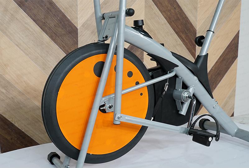 hàng trưng bày Xe đạp tập thể dục Airbike MK77 - Bánh đà màu cam