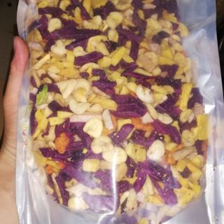 1 kg thập cẩm, 0.5 kg khoai tím, 0.5kg môn