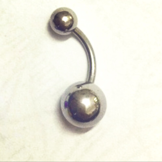 Khuyên rốn inox cơ bản