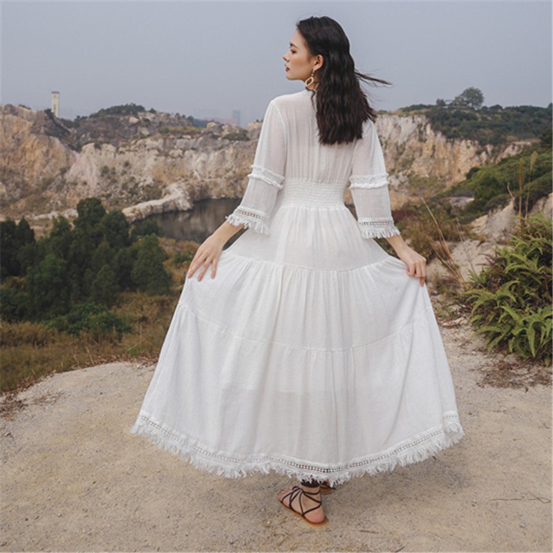 Váy Du Lịch Màu Trắng Eo Chun