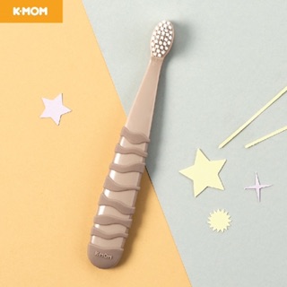 Bàn chải đánh răng K-Mom 12-36 tháng