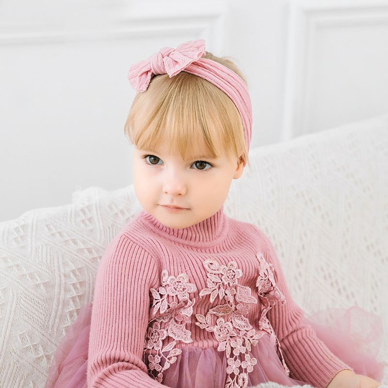 Băng đô len đan đính nơ xinh xắn cho bé gái