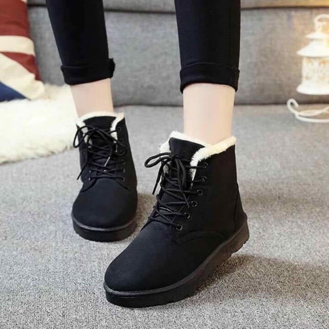 Bên kho e đang xả hàng giày da lộn bên trong lót lông