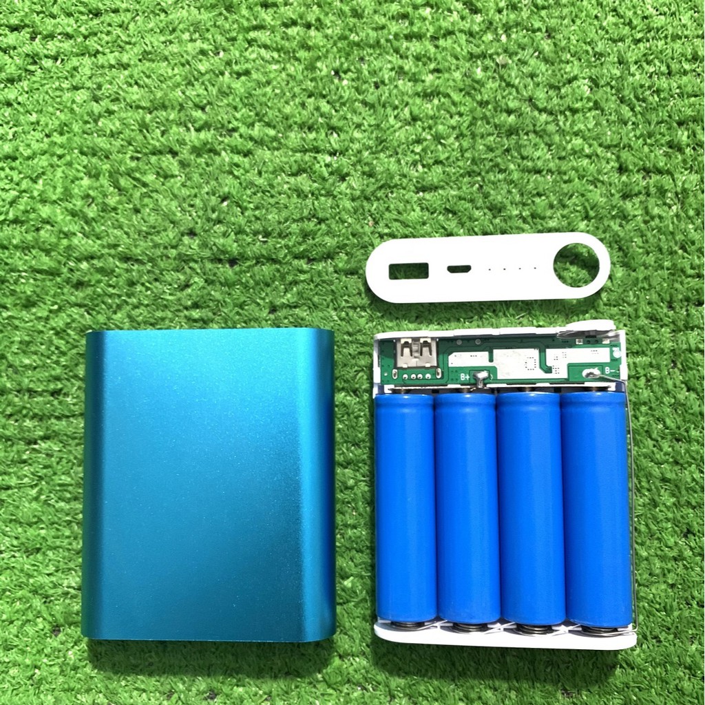 Box Sạc Dự Phòng 4 Cell 2A 18650 vỏ nhôm cao cấp+ 4 cell pin 18650 dung lượng 1500,2600 mAh mới 100% ( MÀU SẮC TỰ CHỌN)