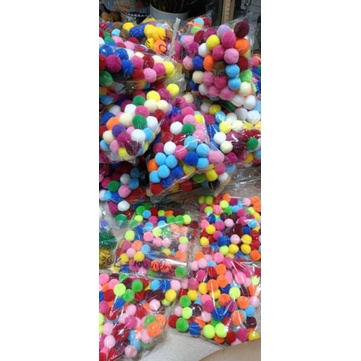 Bịch 10 cục pompom đủ màu có nhiều size