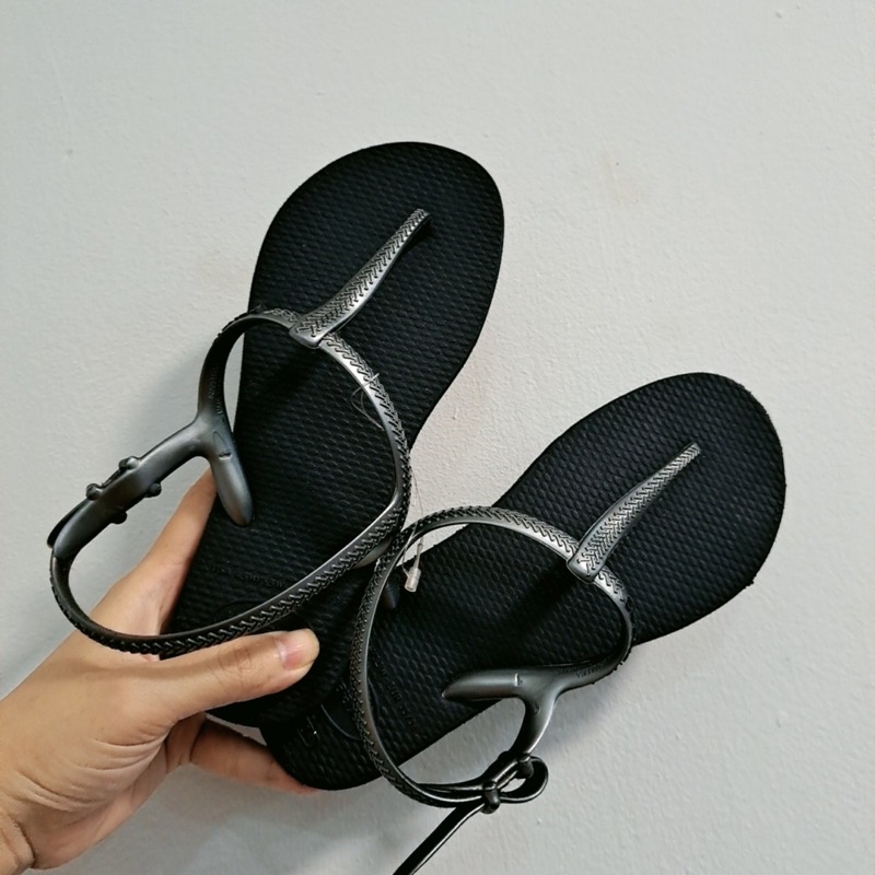 Dép xỏ ngón có quai hậu phía sau Sandal freedom HVN