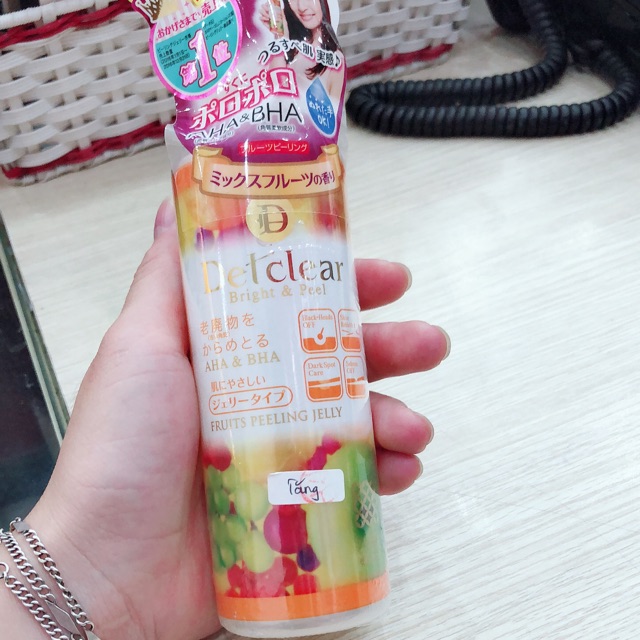 Tẩy da chết Detclear