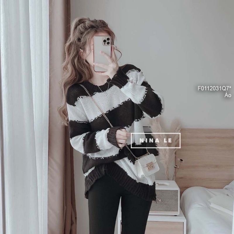 Áo len sợi sọc đen trắng form rộng chùm mông AL2312 - NhiNhi Shop