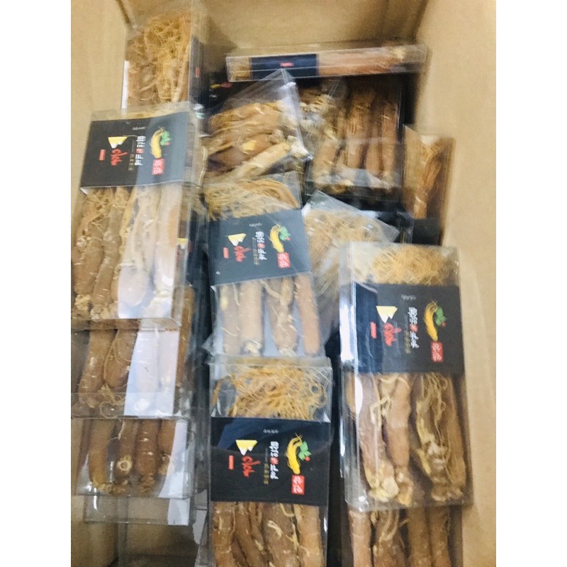 Hồng sâm nội địa Hàn Quốc hộp nhựa 4 củ nặng 100g