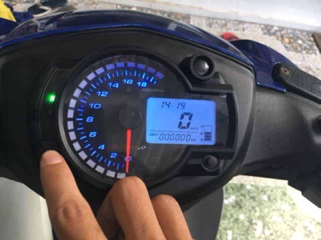 Đồng hồ KOSO RX2N tặng thêm mắt đọc