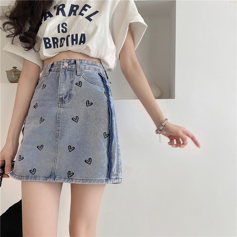 Chân Váy Jean Chữ A Thêu Hình Trái Tim Thời Trang Nữ Tính | BigBuy360 - bigbuy360.vn
