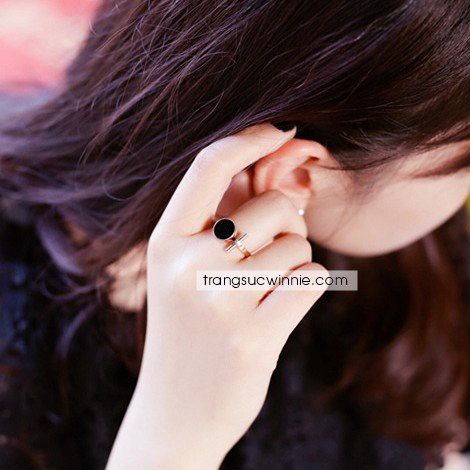 Nhẫn nữ titan black cross